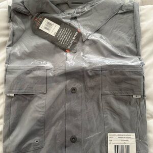 Gray Casual Button Down Shirt with Durable Fabric